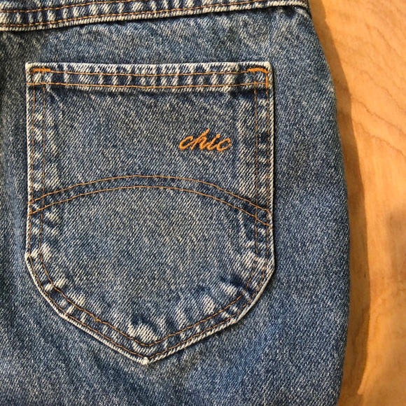 Chic High Waisted Shorts - Picture 5 of 7